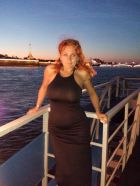 Алла, 37 лет — нежный бдсм